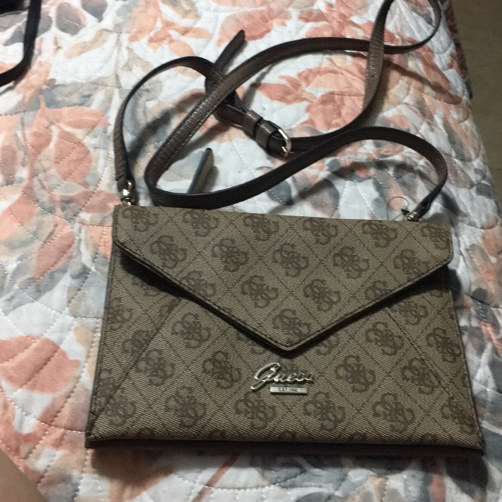 Guess purse